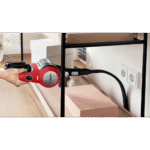 Bosch BCS71PETGB vacuum cleaner in red - Image 2